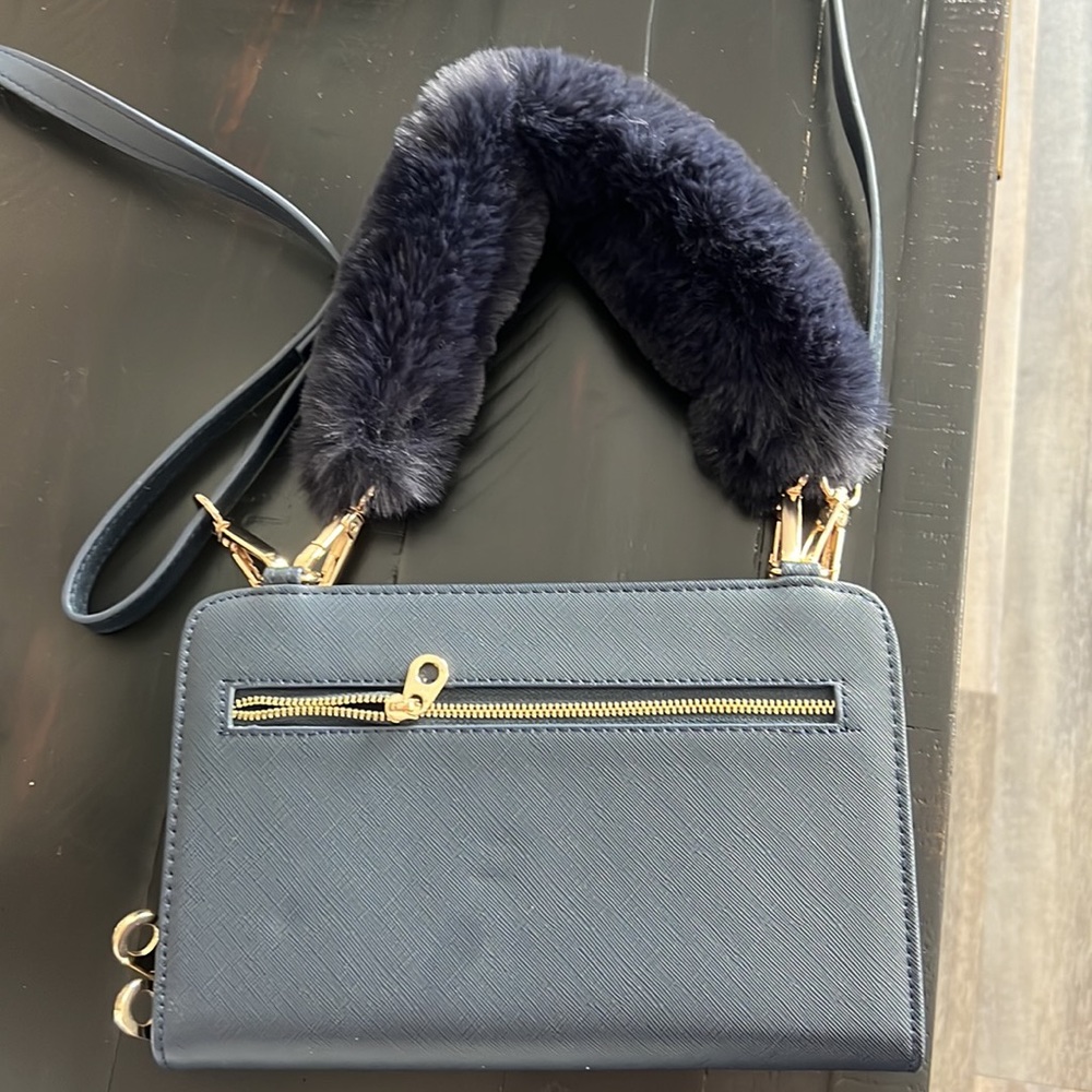 Wallet on strap - Picture 2 of 2